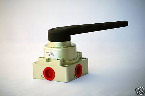 4 Way 3 Position Hand Lever Valve 1/2" NPT Detented